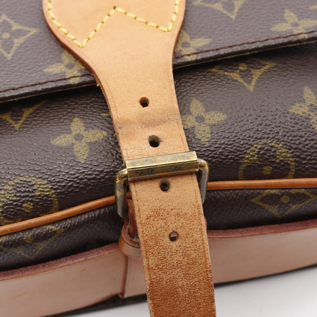 Louis Vuitton Brown Monogram Monogram Shoulder Bag (Pre-Owned)