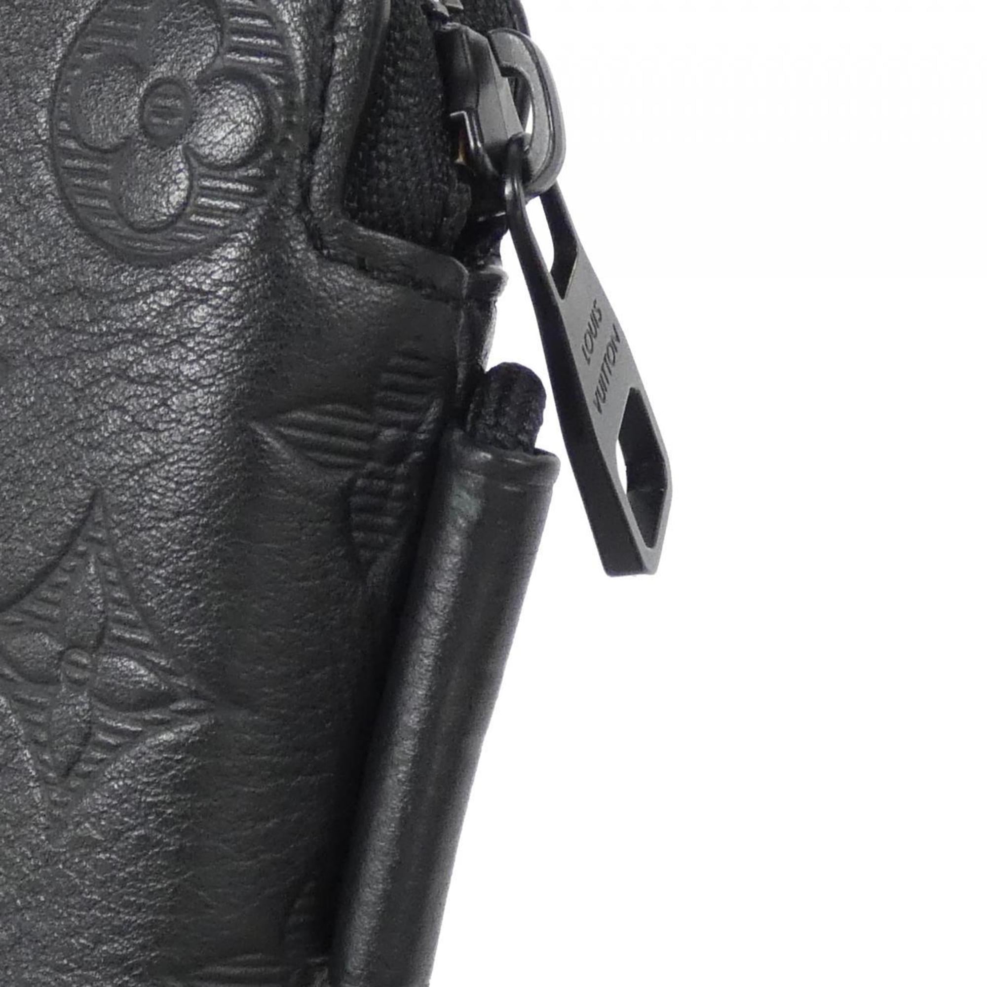 Louis Vuitton Black Leather Pouch Shoulder Bag (Pre-Owned)