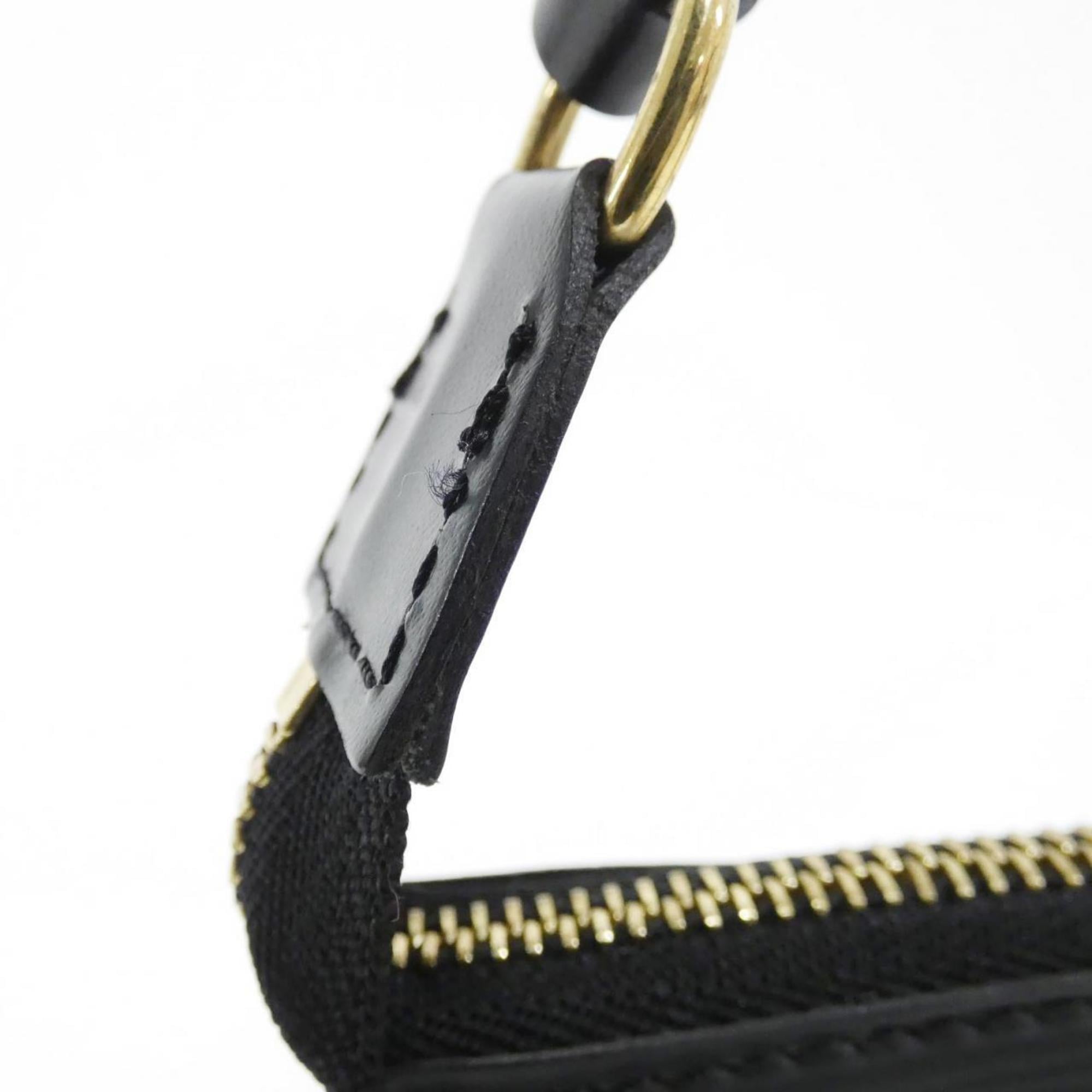 Louis Vuitton Black Leather Pochette Pouch (Pre-Owned)