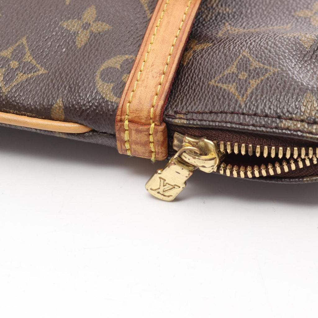 Louis Vuitton Brown Monogram Monogram Shoulder Bag (Pre-Owned)