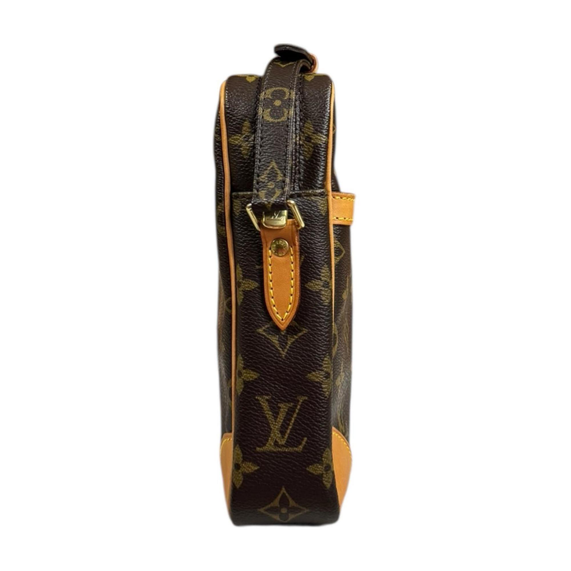 Louis Vuitton Brown Monogram Canvas Shoulder Bag (Pre-Owned)