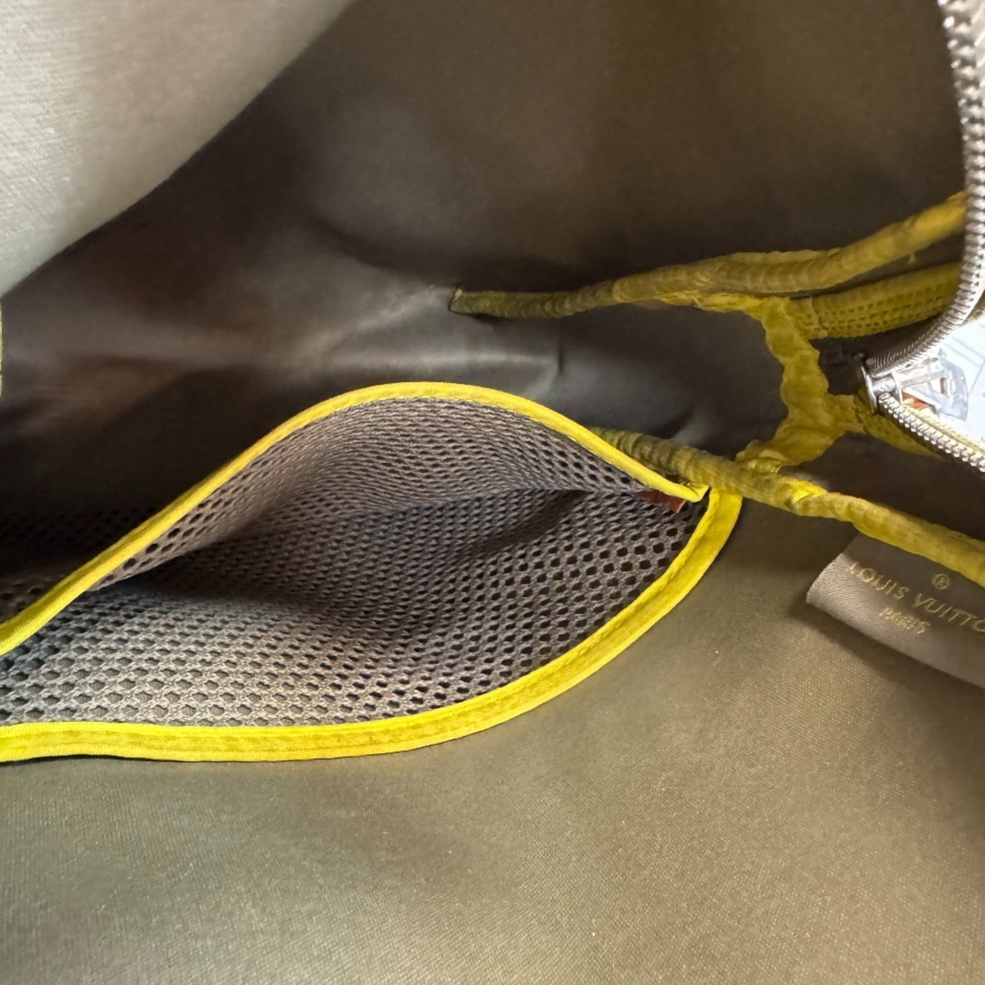 Louis Vuitton Yellow Canvas Pochette Shoulder Bag (Pre-Owned)