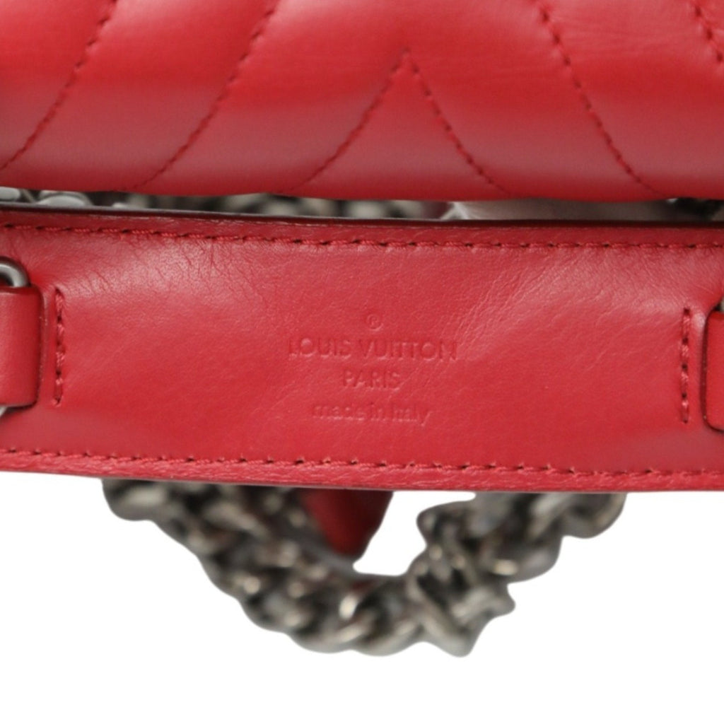 Louis Vuitton Red Color Leather Shoulder Bag (Pre-Owned)