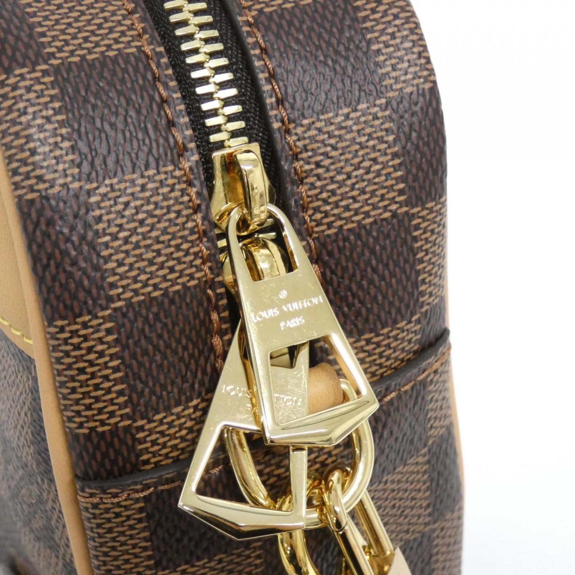 Louis Vuitton Brown Coated Canvas Shoulder Bag (Pre-Owned)