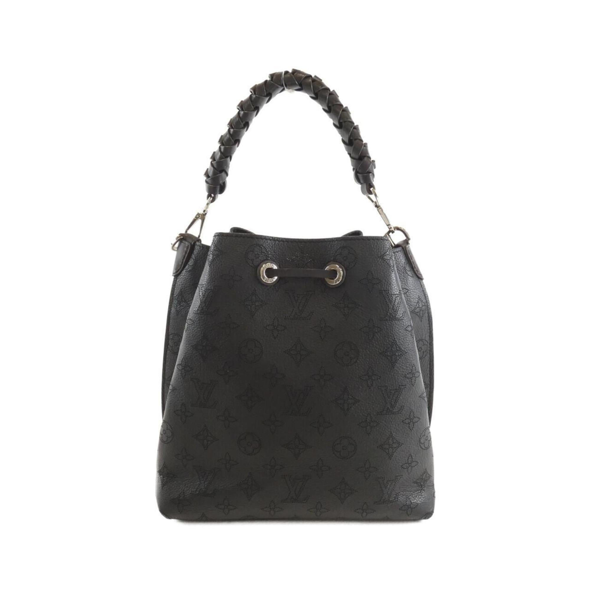 Louis Vuitton Black Leather Shoulder Bag (Pre-Owned)