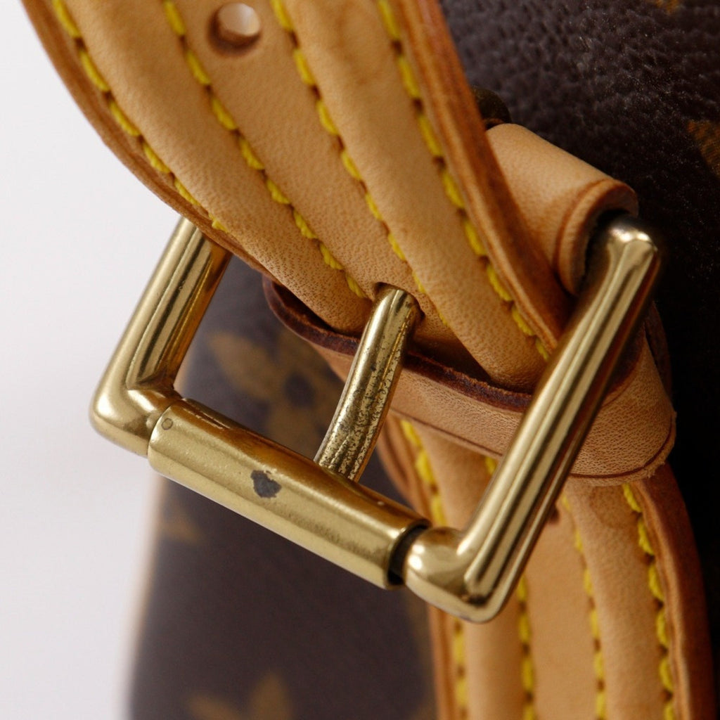 Louis Vuitton Brown Monogram Canvas Shoulder Bag (Pre-Owned)