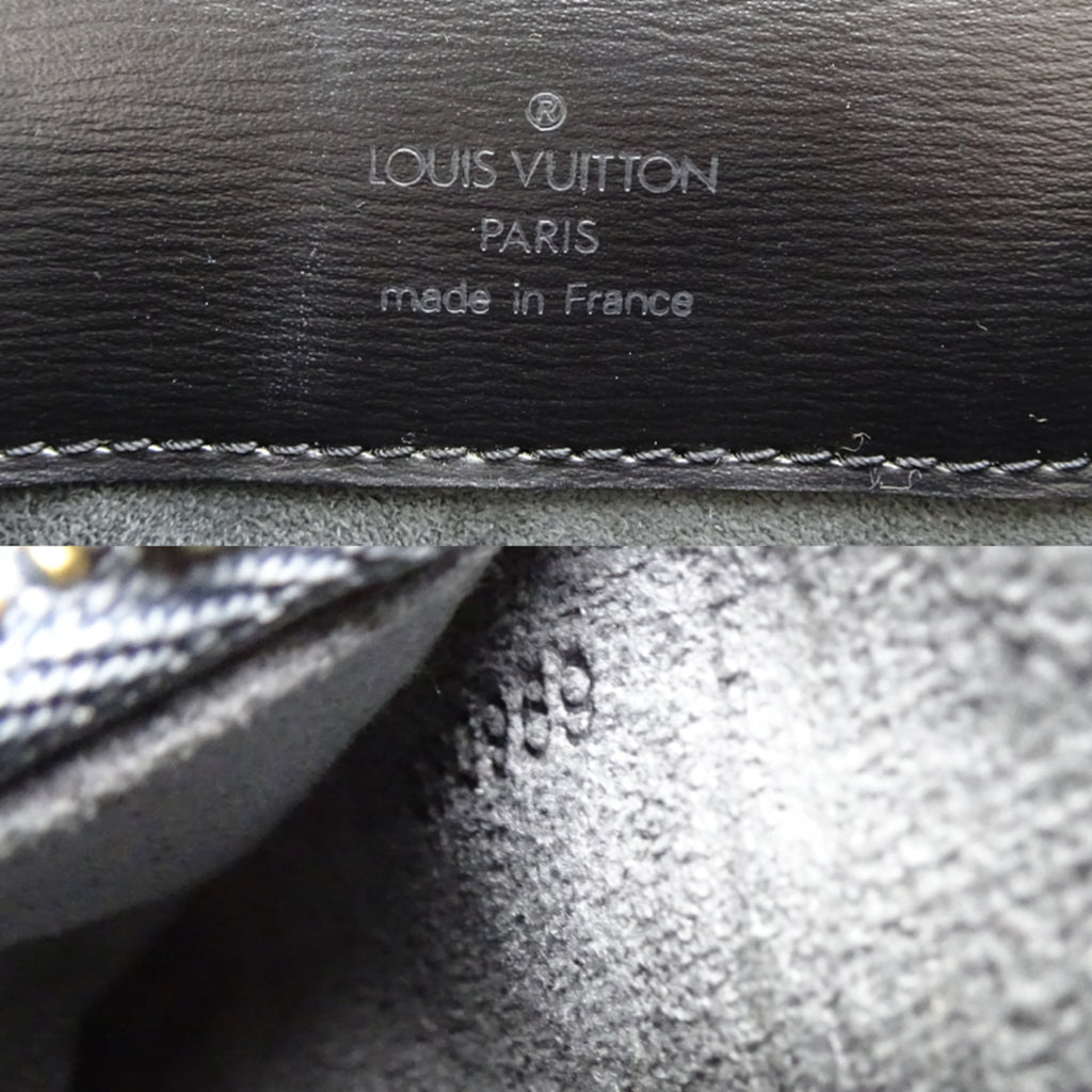 Louis Vuitton Black Noir Epi Leather Shoulder Bag (Pre-Owned)