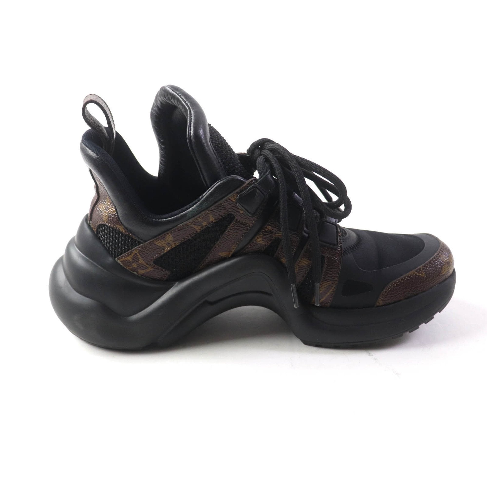 Louis Vuitton Black Sneakers (Pre-Owned)
