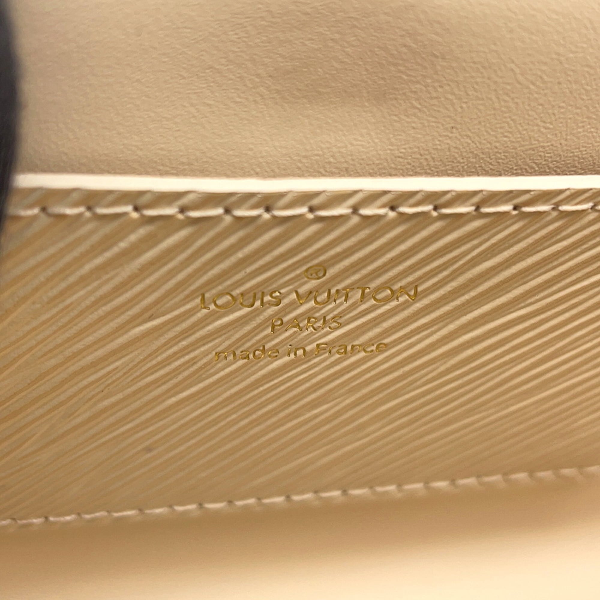 Louis Vuitton White Exotic Leather Handbag (Pre-Owned)