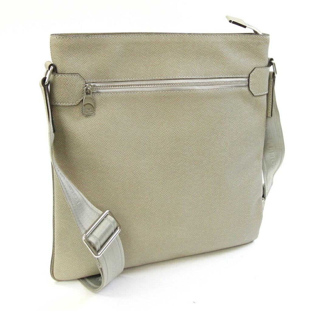 Louis Vuitton Taiga Polaire Taiga Leather Shoulder Bag (Pre-Owned)