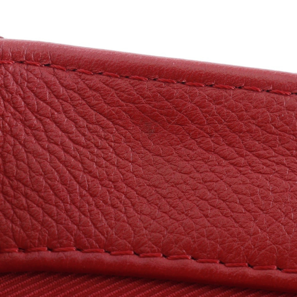 Louis Vuitton Red Color Ruby Leather Shoulder Bag (Pre-Owned)