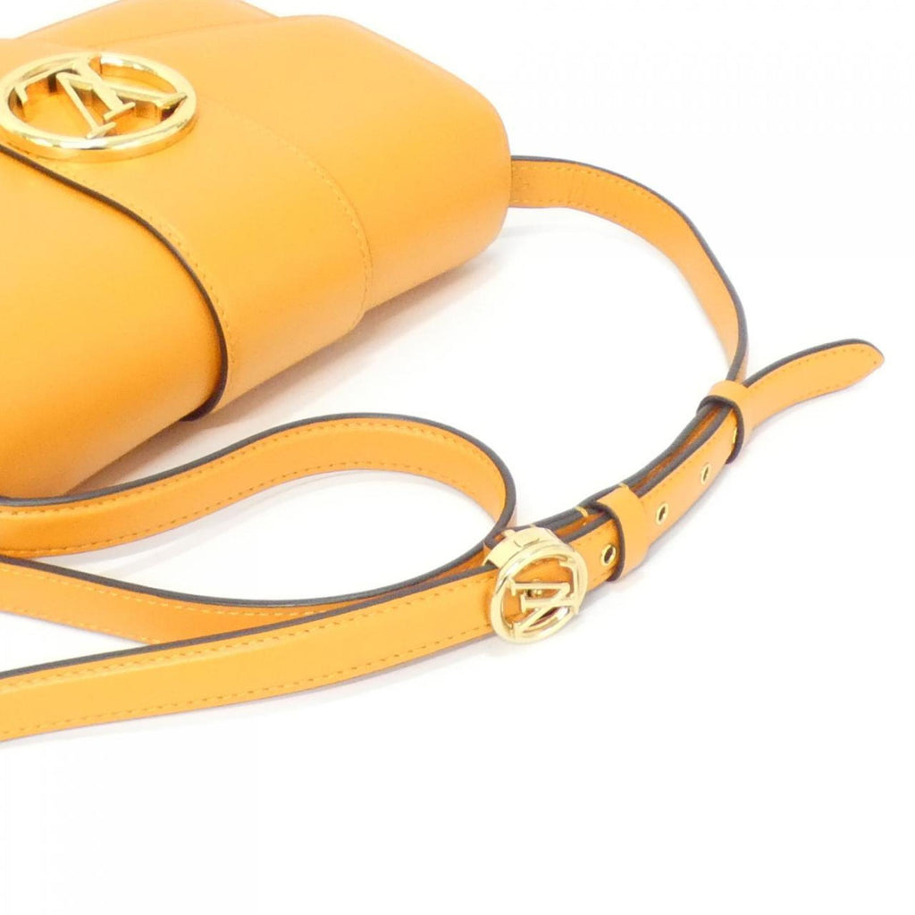 Louis Vuitton Orange Leather Shoulder Bag (Pre-Owned)