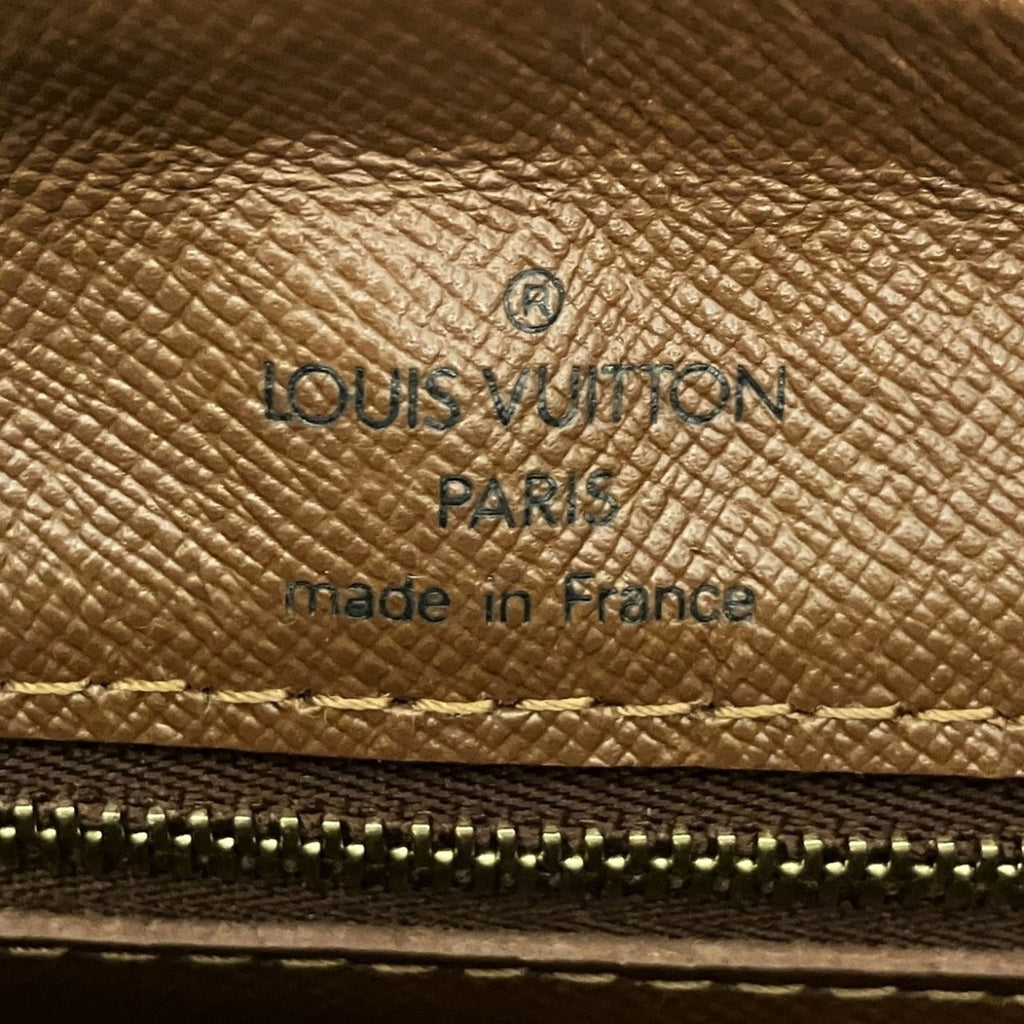 Louis Vuitton Brown Leather Shoulder Bag (Pre-Owned)