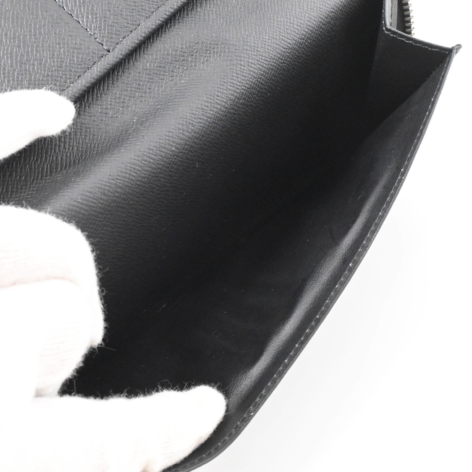 Louis Vuitton Epi Noir Epi Leather Long Wallet (Bi-Fold) (Pre-Owned)