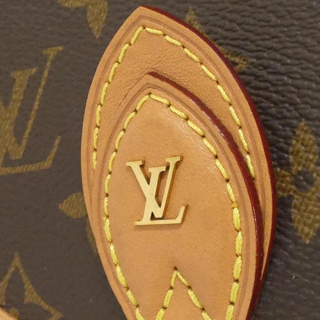 Louis Vuitton Brown Coated Canvas Shoulder Bag (Pre-Owned)