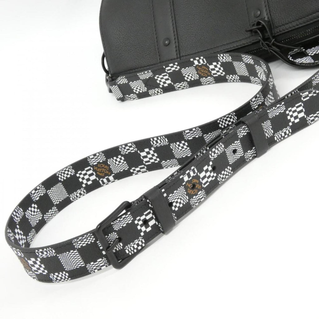 Louis Vuitton Black Leather Shoulder Bag (Pre-Owned)