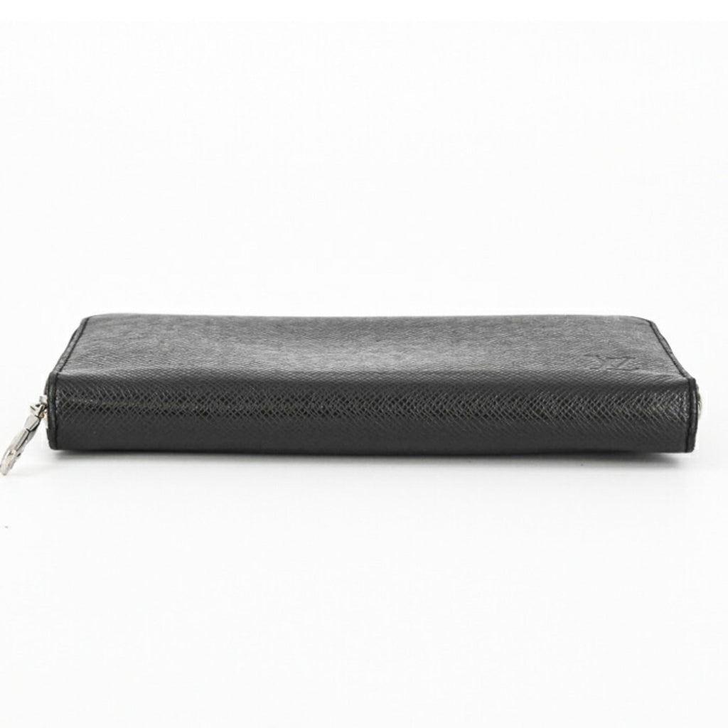 Louis Vuitton Black Taiga Leather Wallet (Tri-Fold) (Pre-Owned)