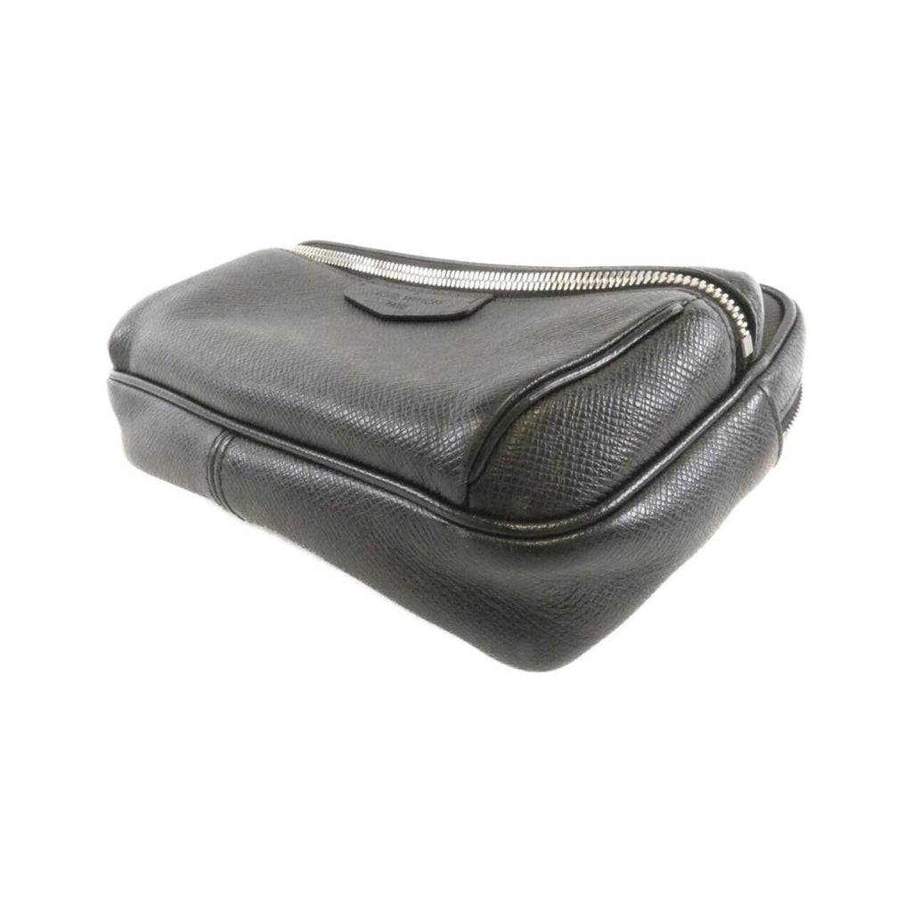 Louis Vuitton Taiga Black Taiga Leather Shoulder Bag (Pre-Owned)