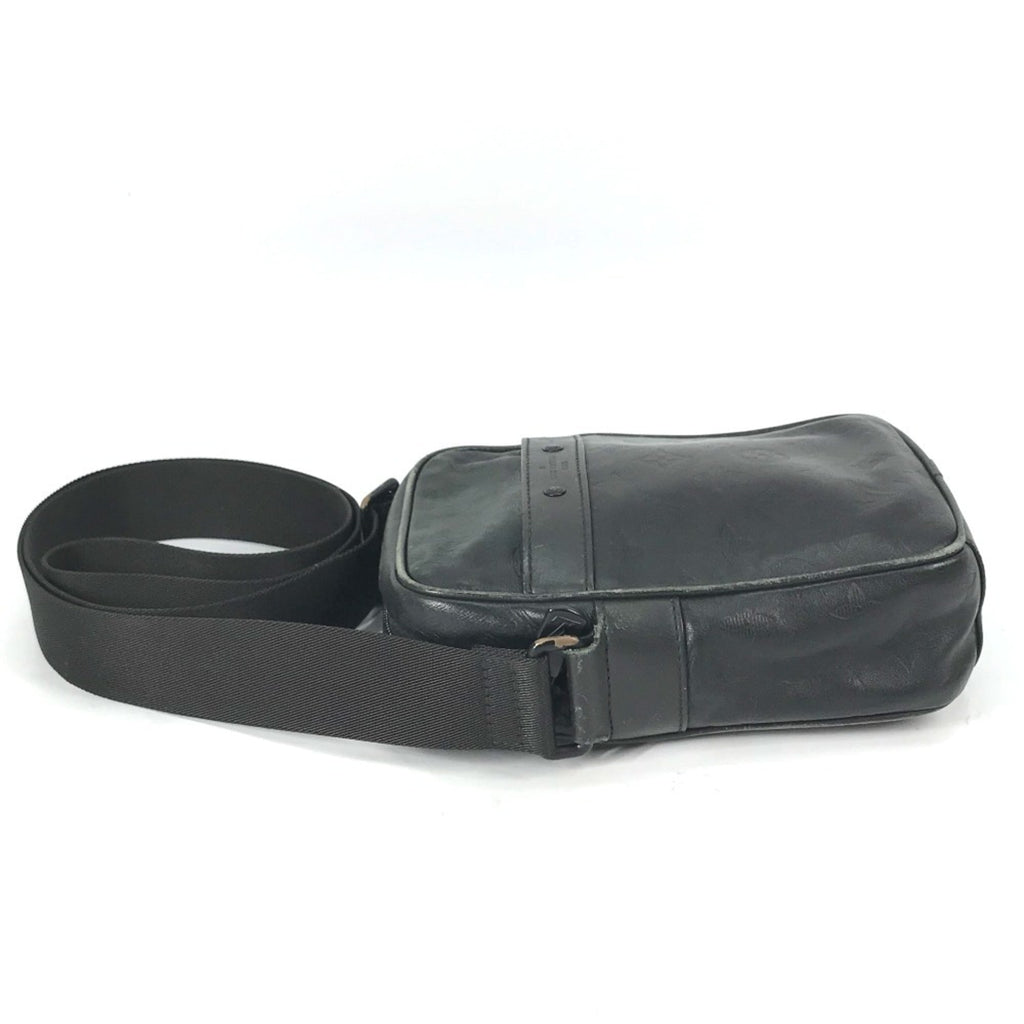 Louis Vuitton Monogram Shadow Black Galle Monogram Shadow Pochette Shoulder Bag (Pre-Owned)