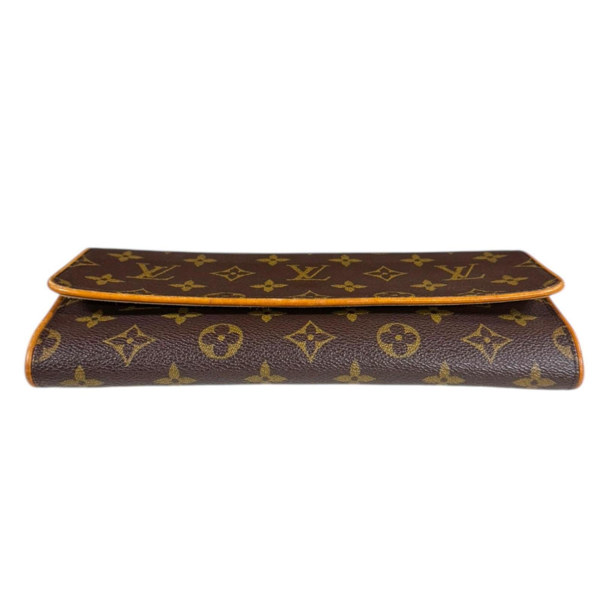 Louis Vuitton Monogram Brown Monogram Pochette Shoulder Bag (Pre-Owned)