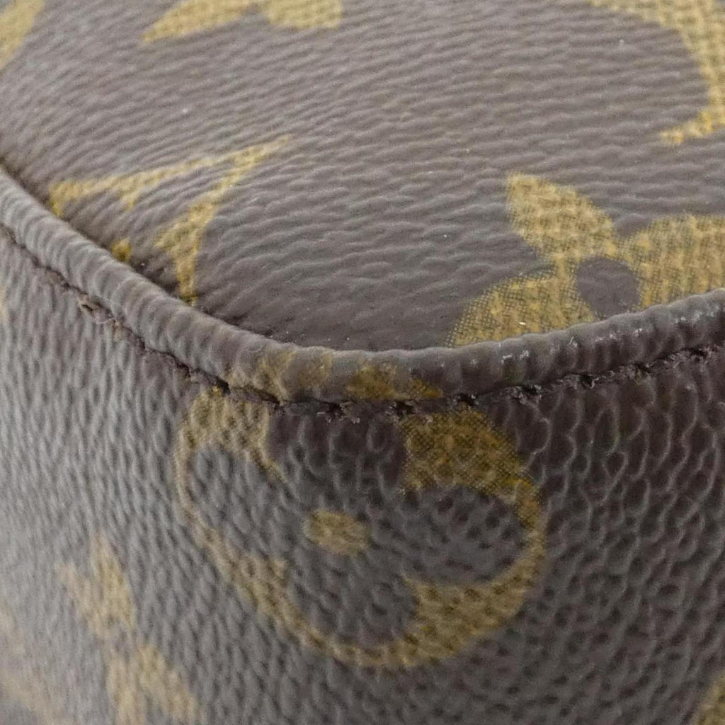 Louis Vuitton Marron Coated Canvas Shoulder Bag (Pre-Owned)