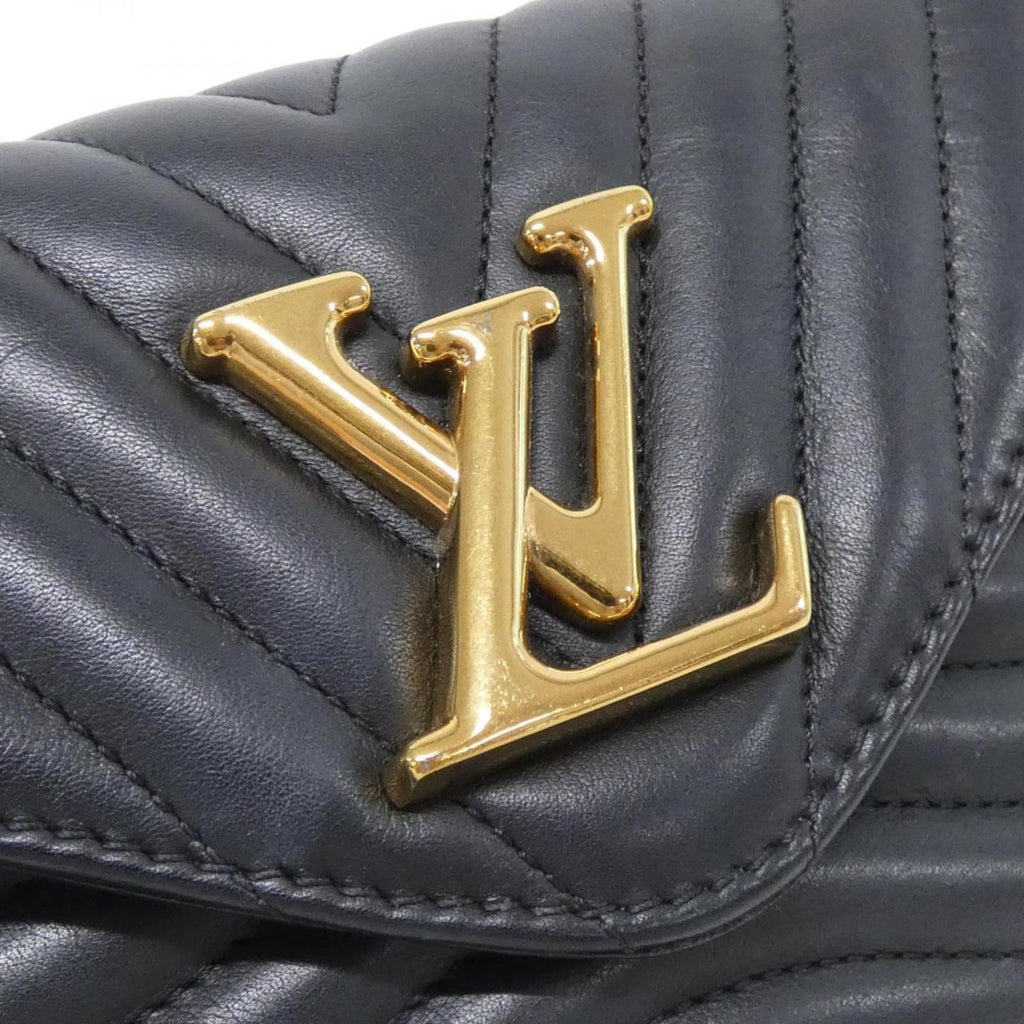 Louis Vuitton Black Leather Pochette Shoulder Bag (Pre-Owned)