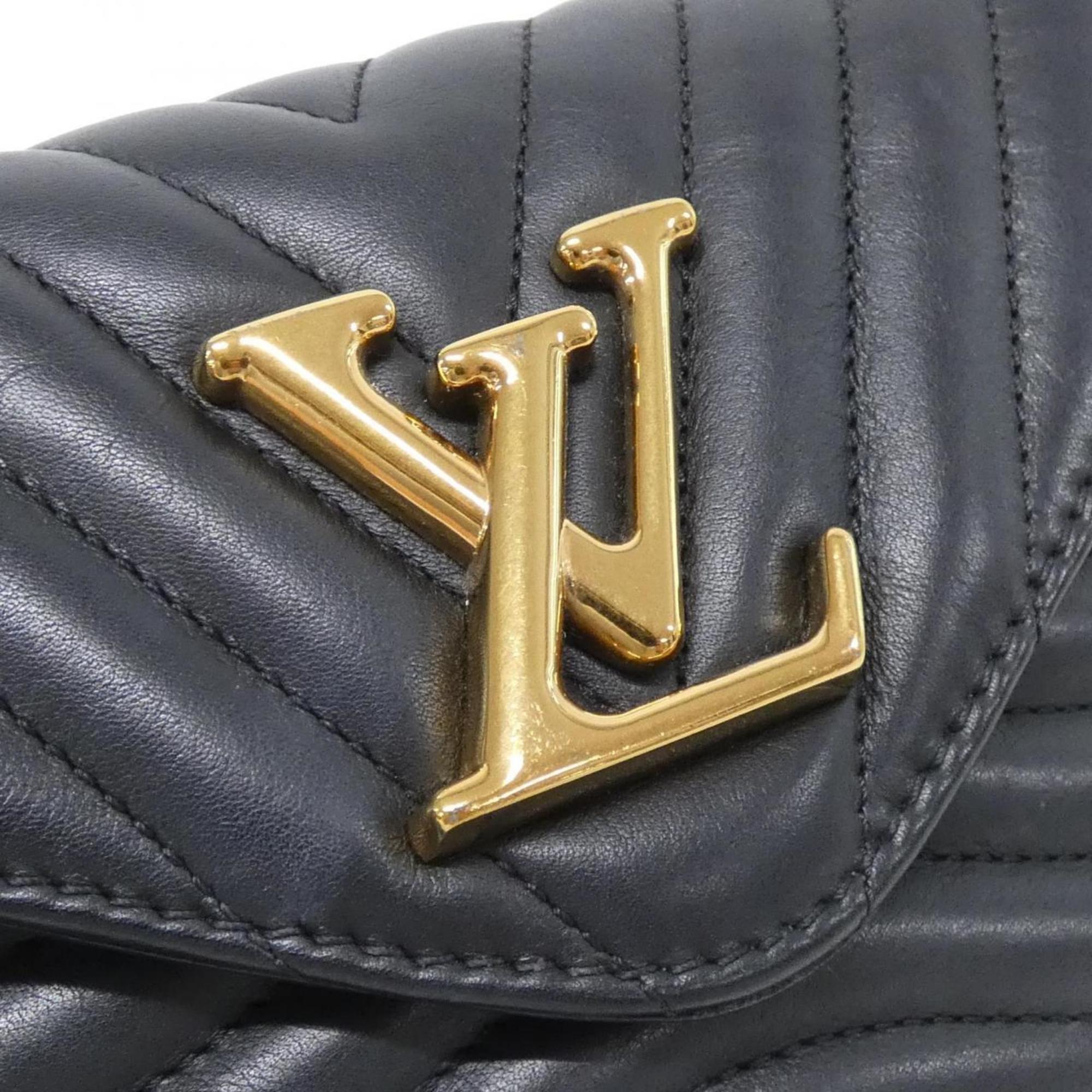 Louis Vuitton Black Leather Pochette Shoulder Bag (Pre-Owned)