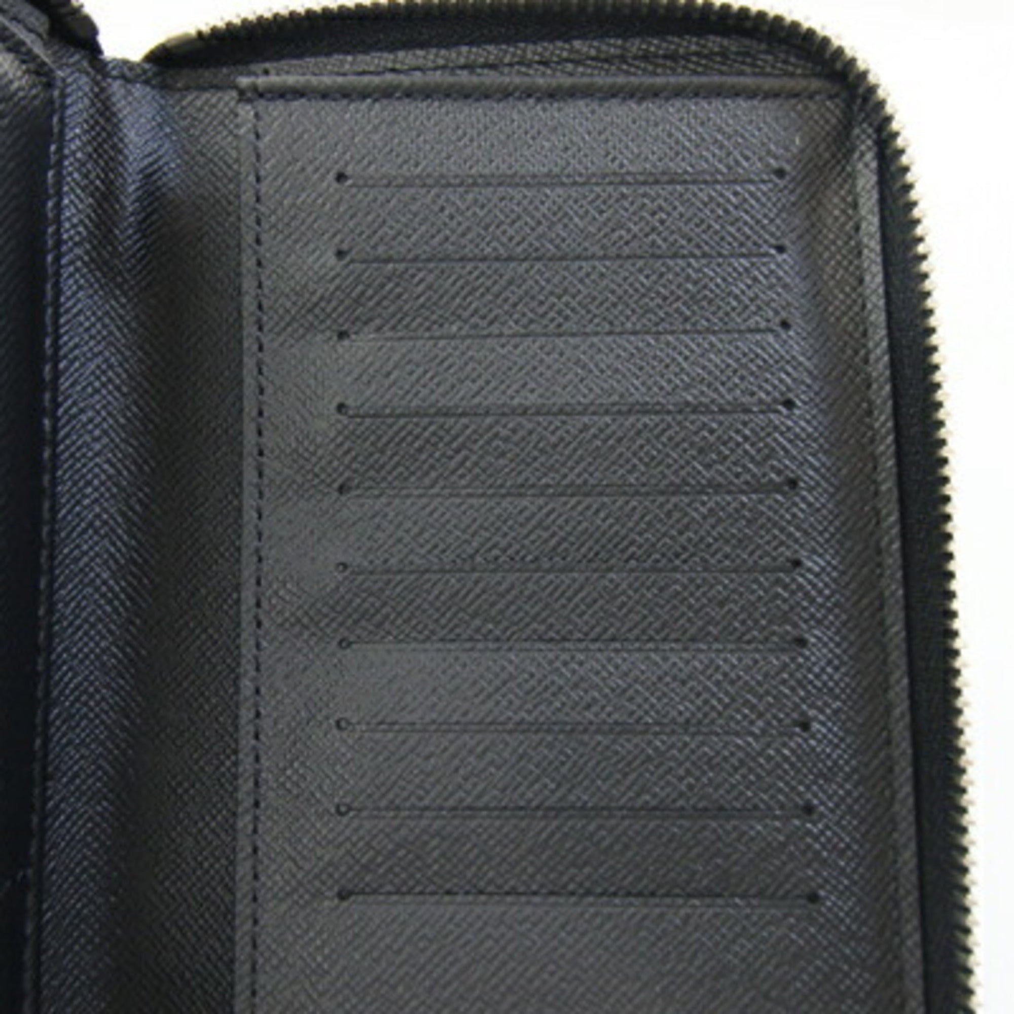 Louis Vuitton Black Noir Epi Leather Long Wallet (Bi-Fold) (Pre-Owned)