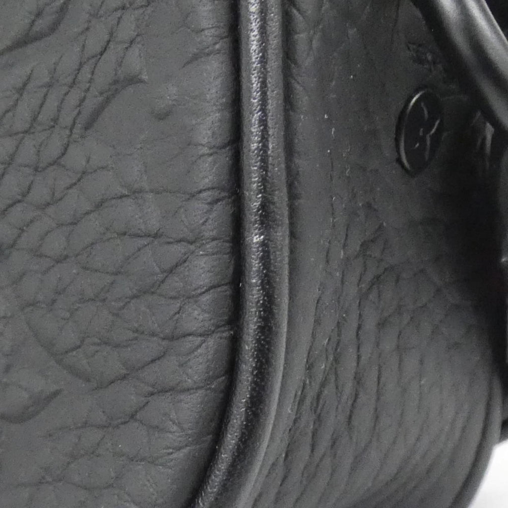 Louis Vuitton Black Leather Handbag Pochette (Pre-Owned)