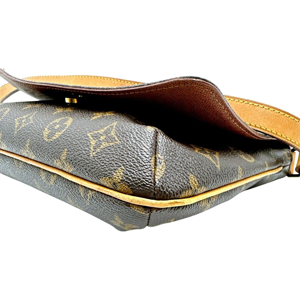 Louis Vuitton Brown Monogram Canvas Shoulder Bag (Pre-Owned)
