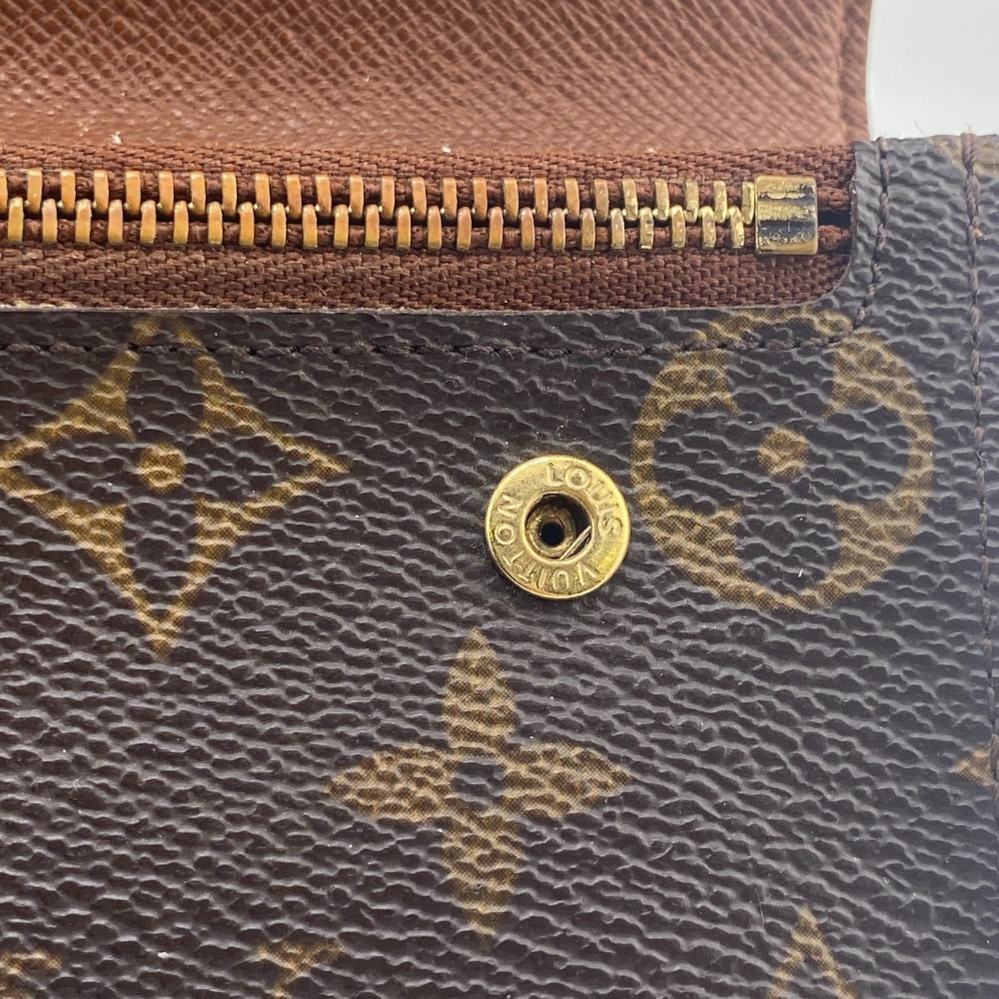 Louis Vuitton Monogram Brown Monogram Long Wallet (Bi-Fold) (Pre-Owned)
