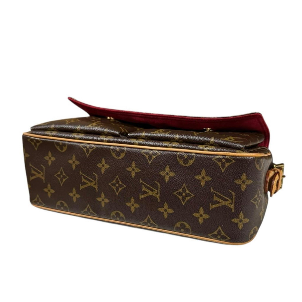 Louis Vuitton Brown Monogram Canvas Shoulder Bag (Pre-Owned)