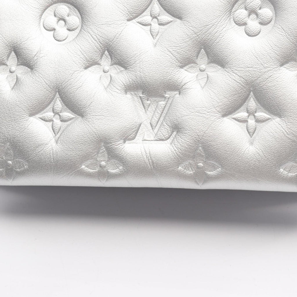 Louis Vuitton Silver Leather Shoulder Bag (Pre-Owned)