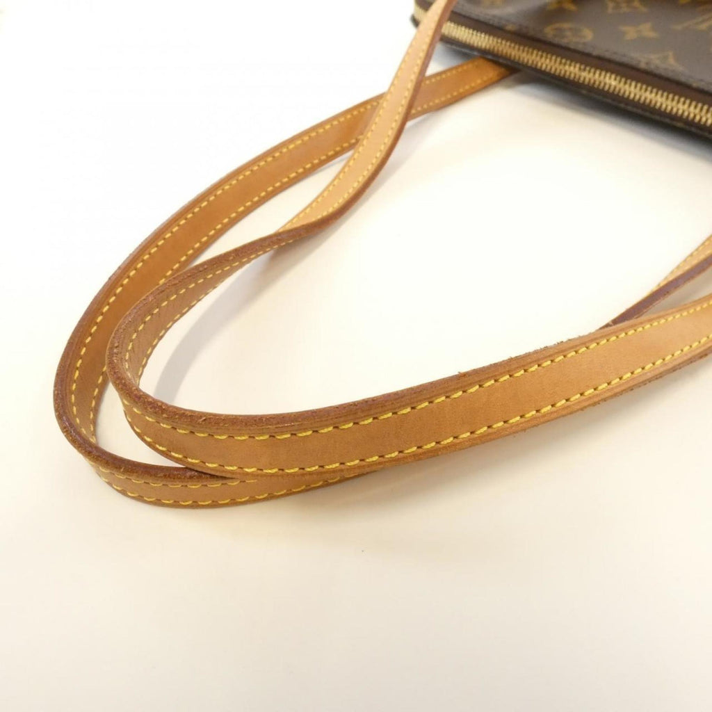 Louis Vuitton Marron Coated Canvas Shoulder Bag (Pre-Owned)