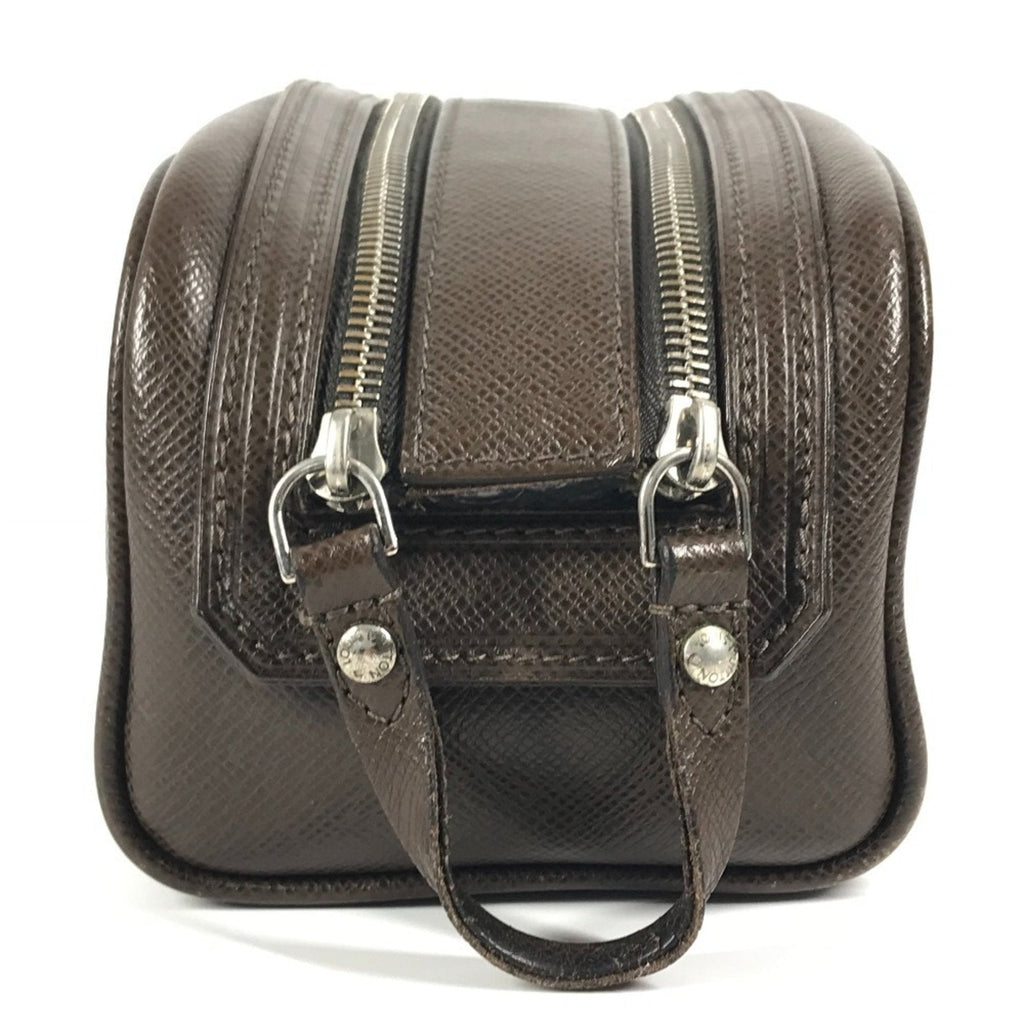 Louis Vuitton Brown Grizzly Taiga Leather Pouch (Pre-Owned)