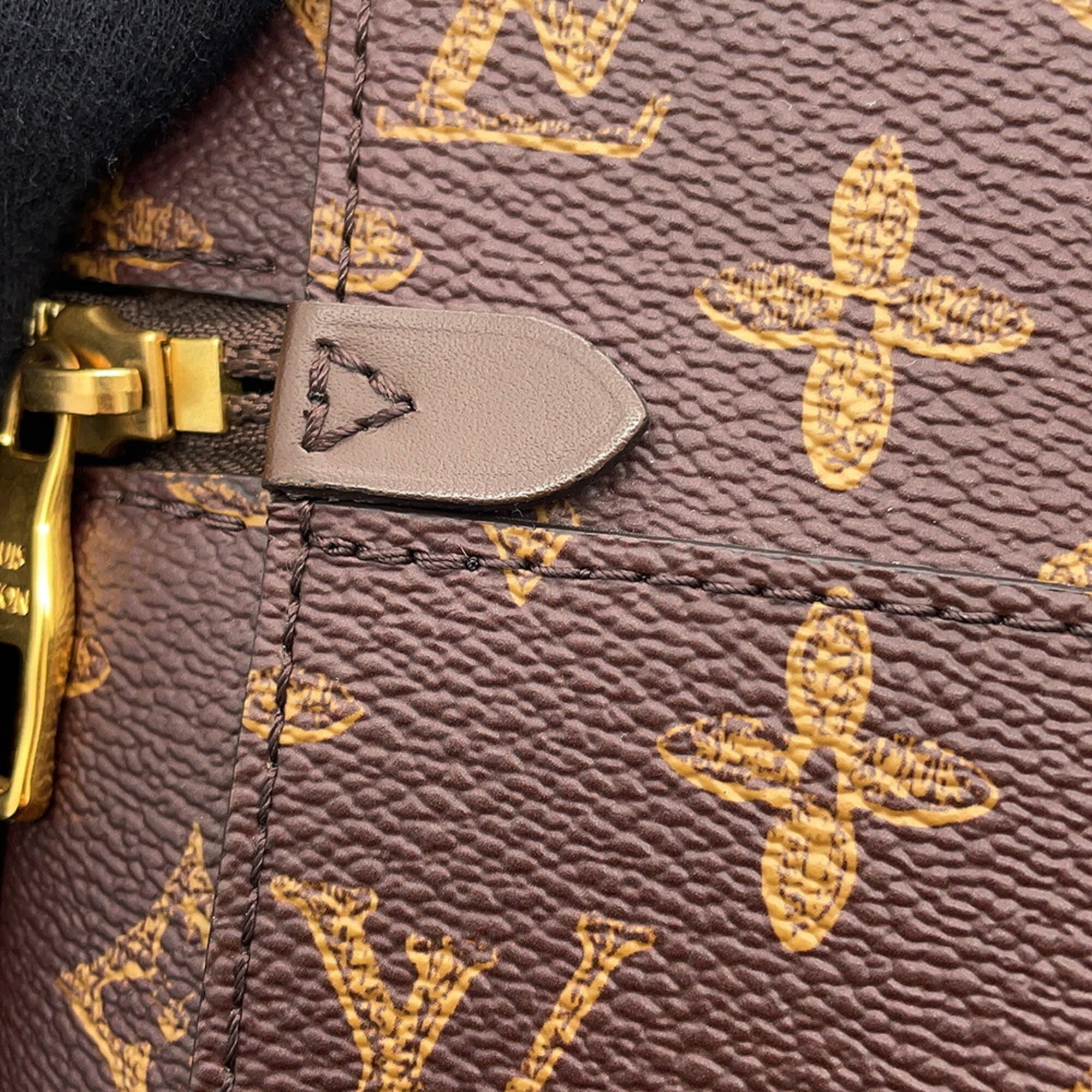 Louis Vuitton Green Monogram Handbag Shoulder Bag (Pre-Owned)
