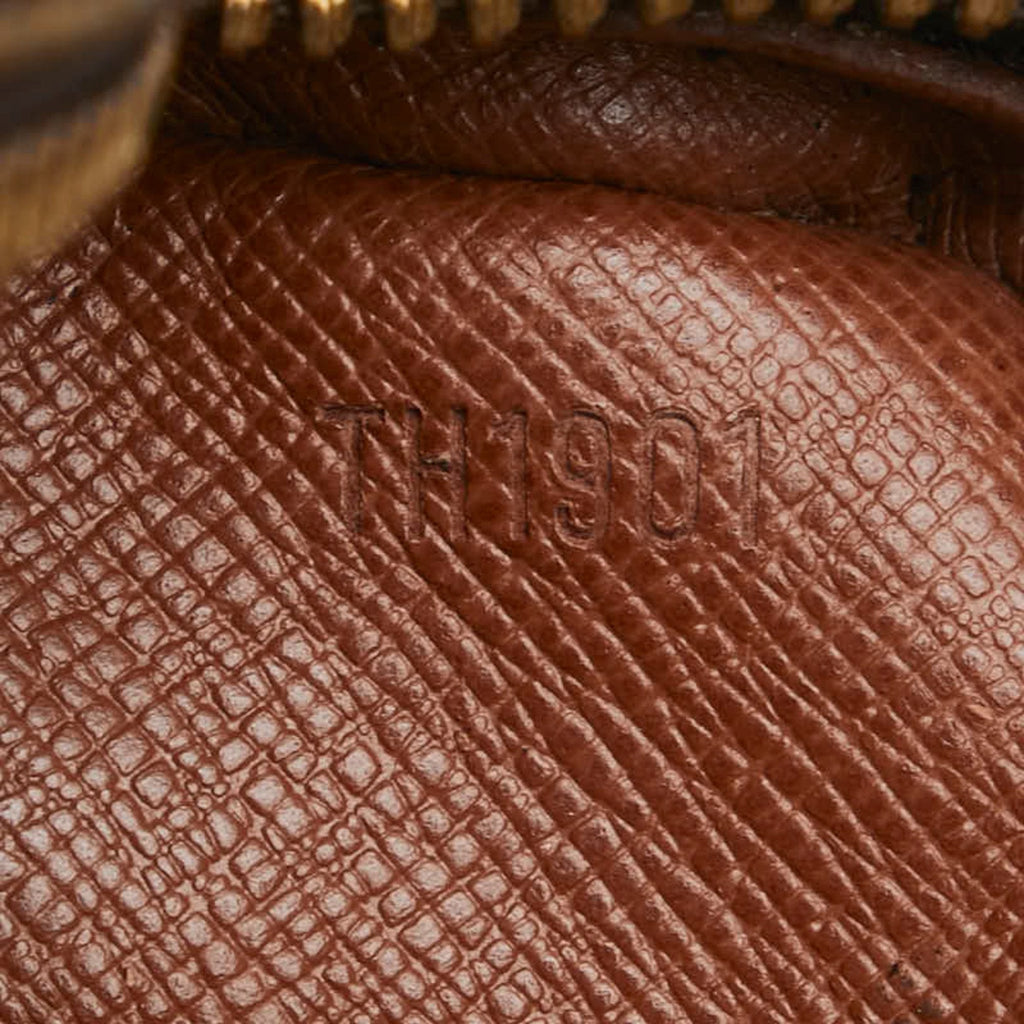 Louis Vuitton Brown Pvc Leather Clutch Bag Handbag (Pre-Owned)