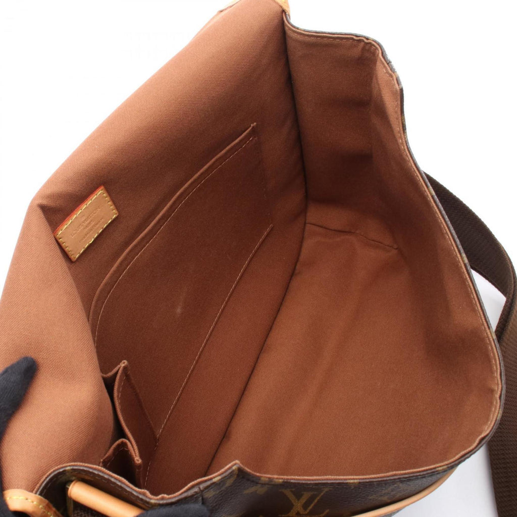 Louis Vuitton Brown Coated Canvas Leather Shoulder Bag (Pre-Owned)