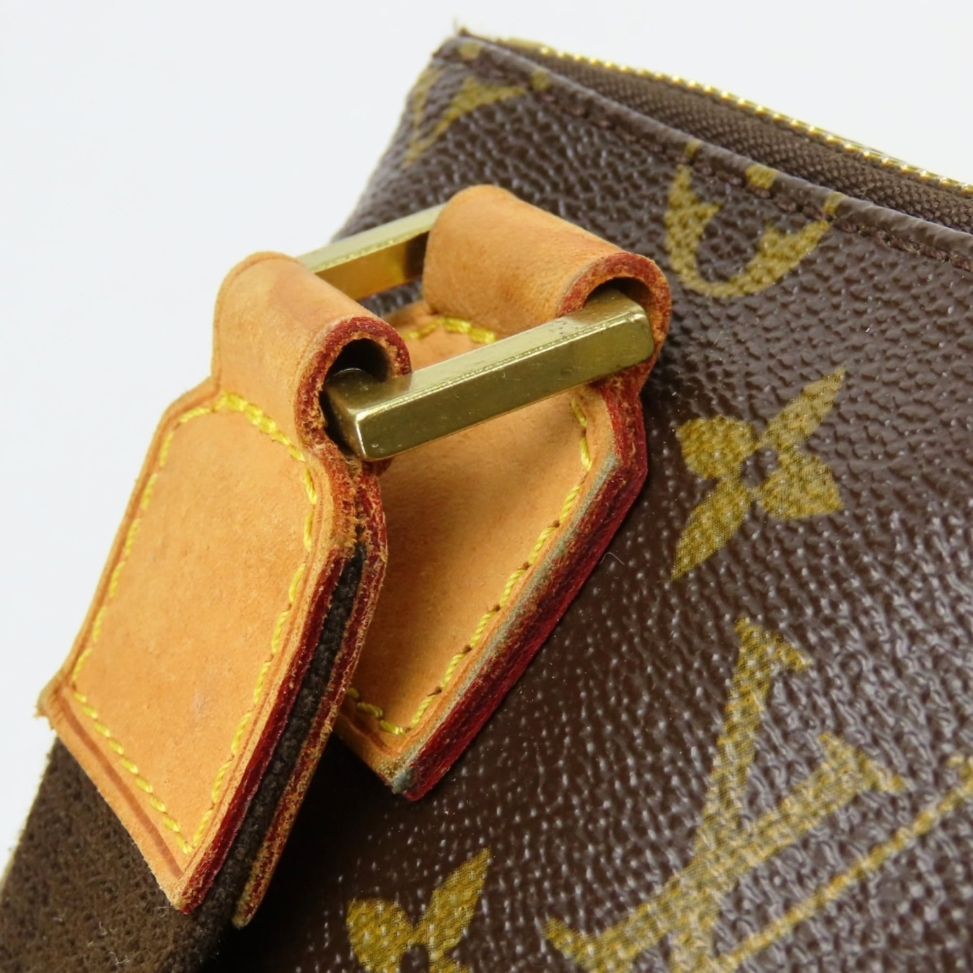 Louis Vuitton Brown Monogram Monogram Shoulder Bag (Pre-Owned)