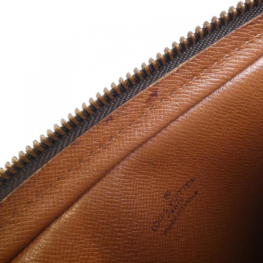 Louis Vuitton Marron Coated Canvas Shoulder Bag (Pre-Owned)