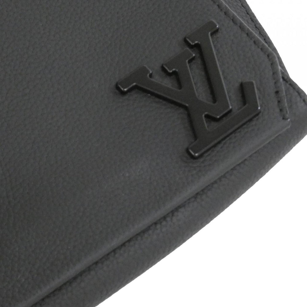 Louis Vuitton Black Leather Shoulder Bag (Pre-Owned)