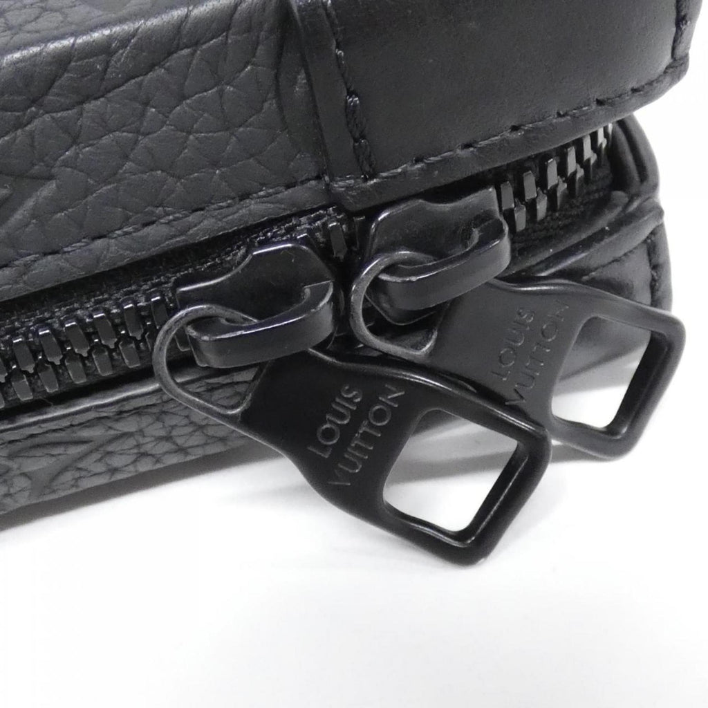 Louis Vuitton Black Leather Shoulder Bag (Pre-Owned)