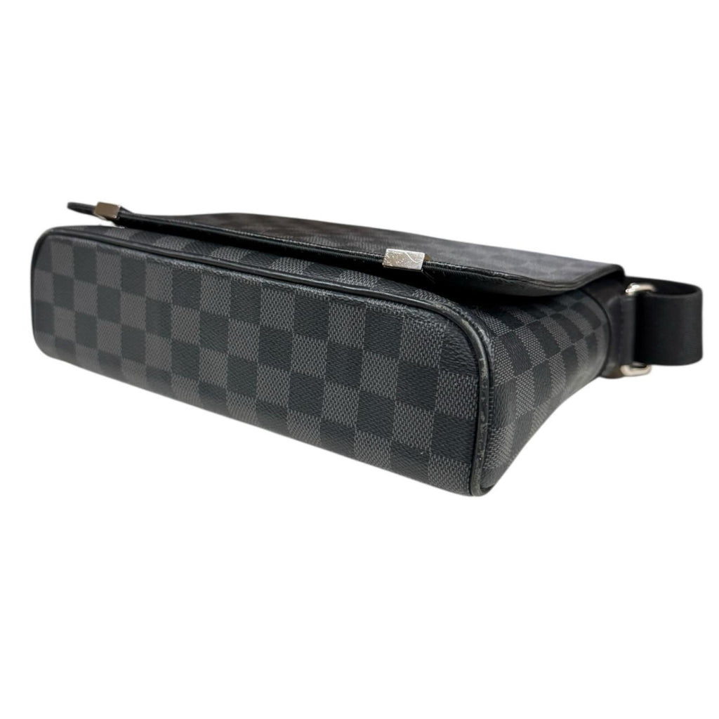 Louis Vuitton Black Gray Or Damier Graphite Shoulder Bag (Pre-Owned)