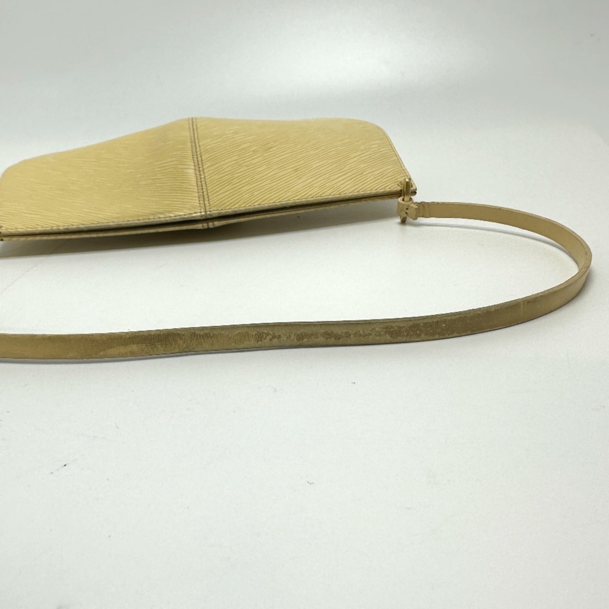 Louis Vuitton Epi Beige Epi Leather Shoulder Bag (Pre-Owned)