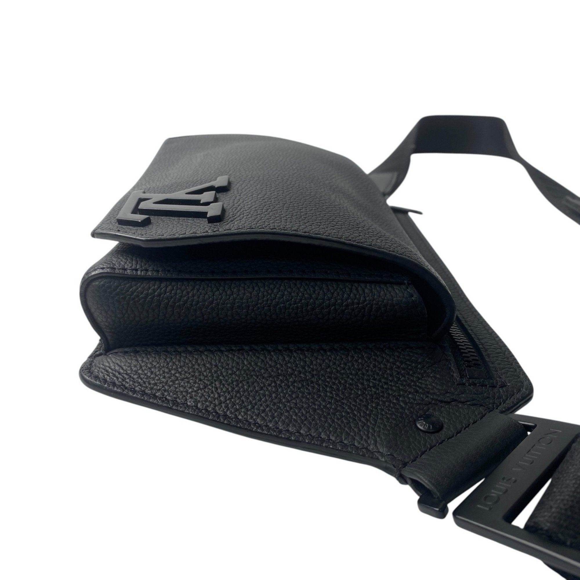 Louis Vuitton Black Leather Sling Bag (Pre-Owned)