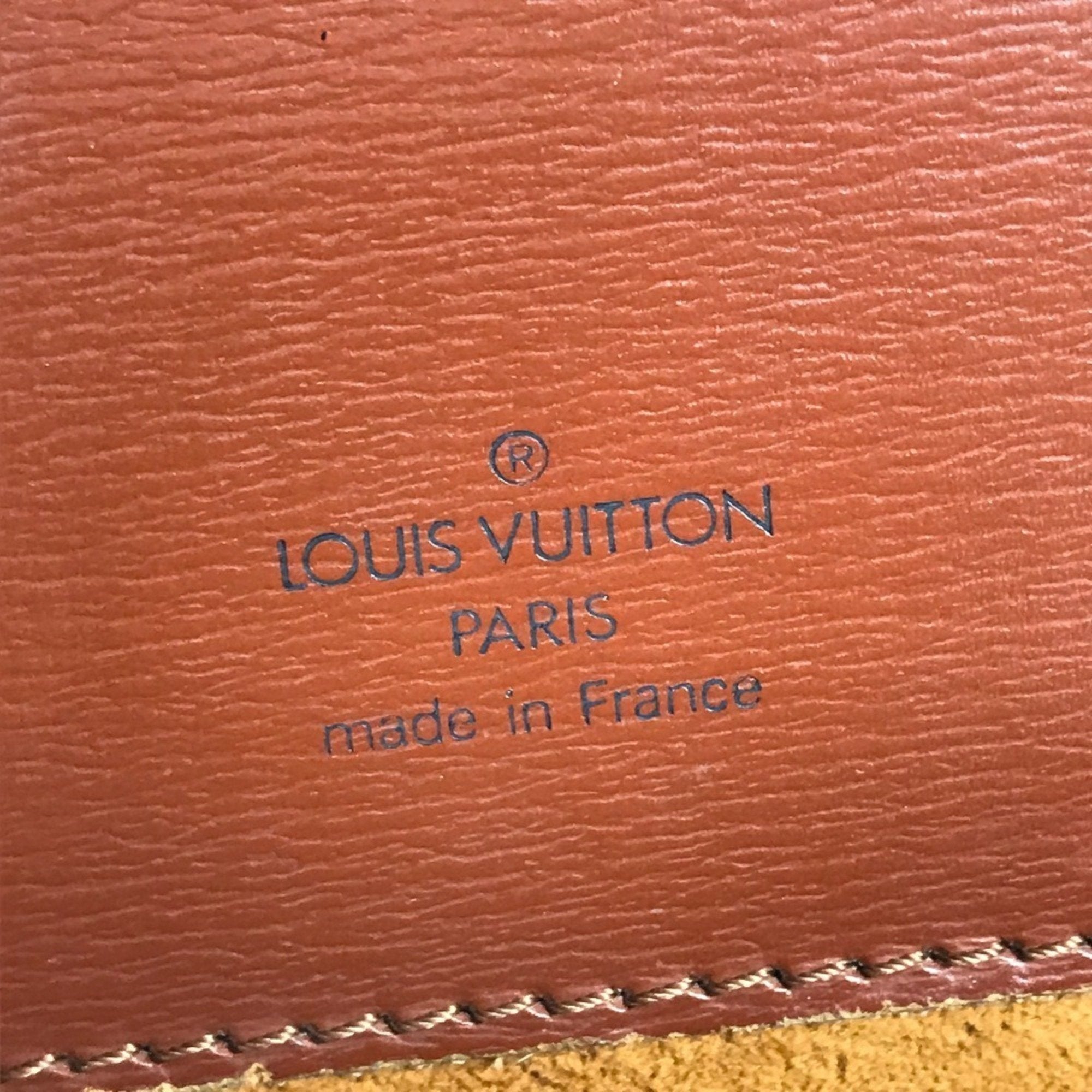 Louis Vuitton Brown Epi Leather Shoulder Bag (Pre-Owned)