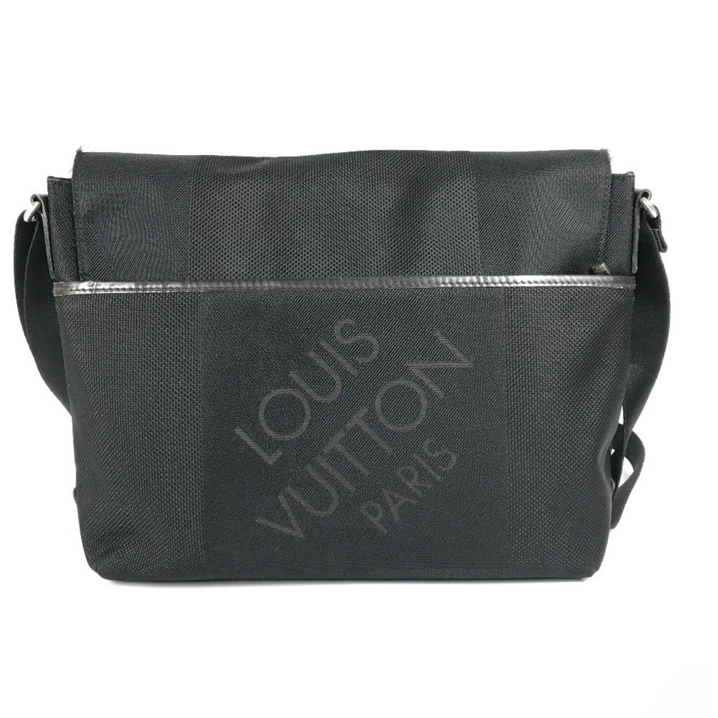 Louis Vuitton Black White Damier Geant Messenger Bag Shoulder Bag (Pre-Owned)