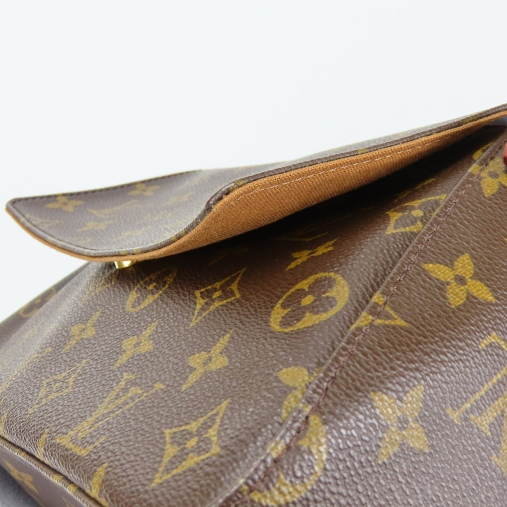 Louis Vuitton Brown Monogram Monogram Shoulder Bag (Pre-Owned)