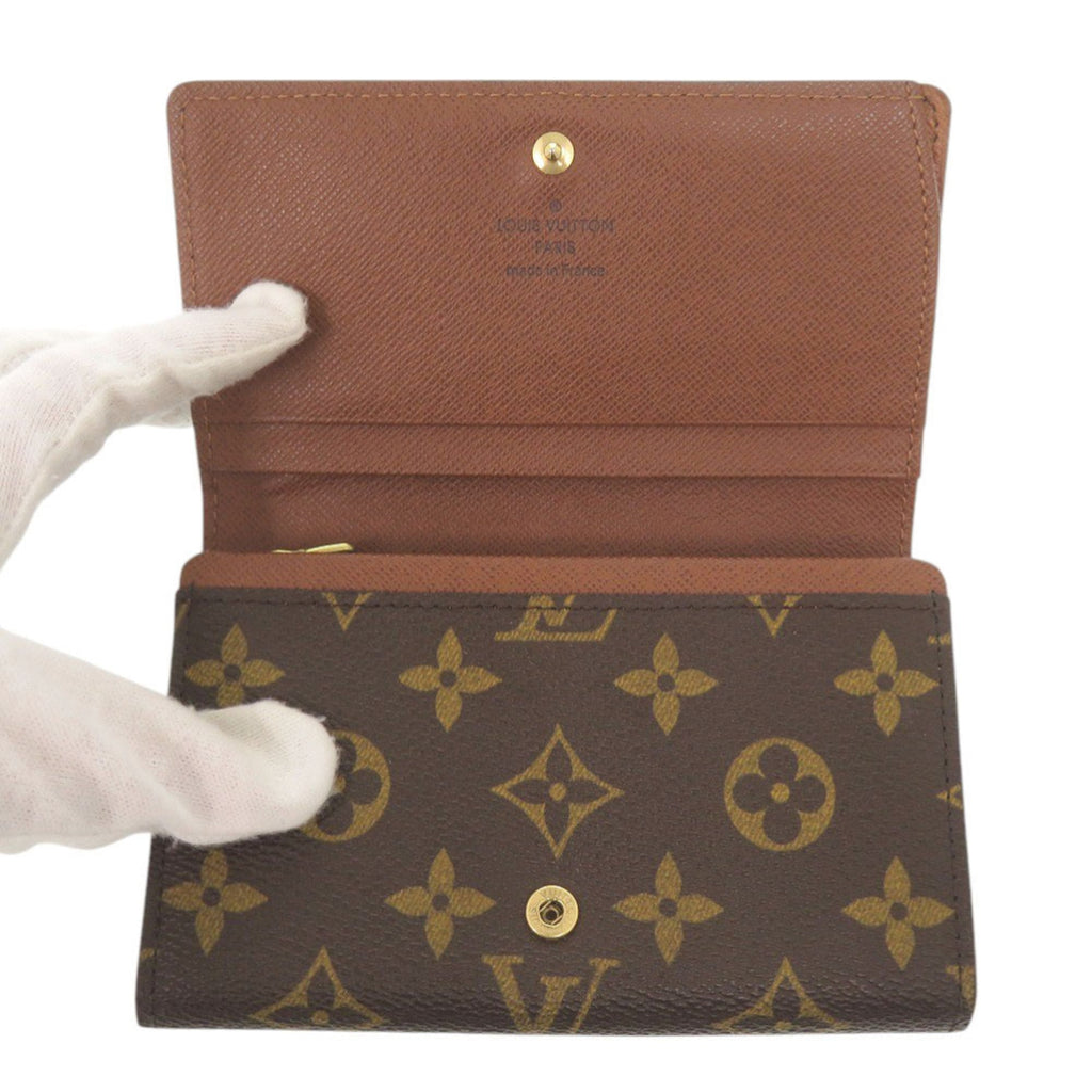 Louis Vuitton Brown Monogram Monogram Wallet (Bi-Fold) (Pre-Owned)