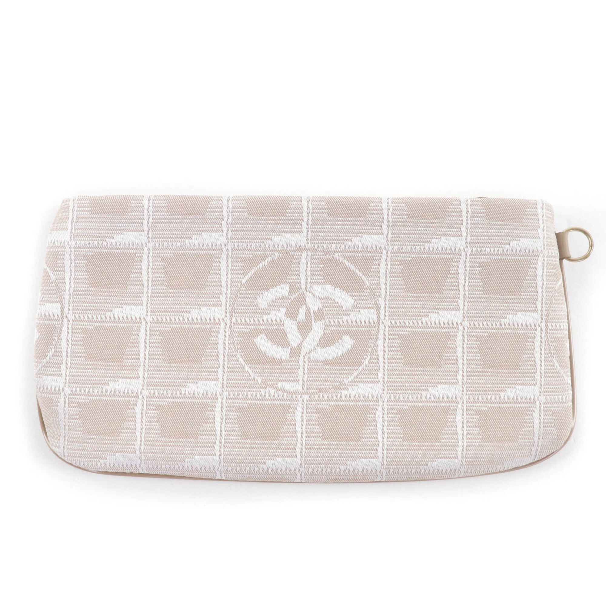 Travel Line Wallet on Chain Quilted Nylon